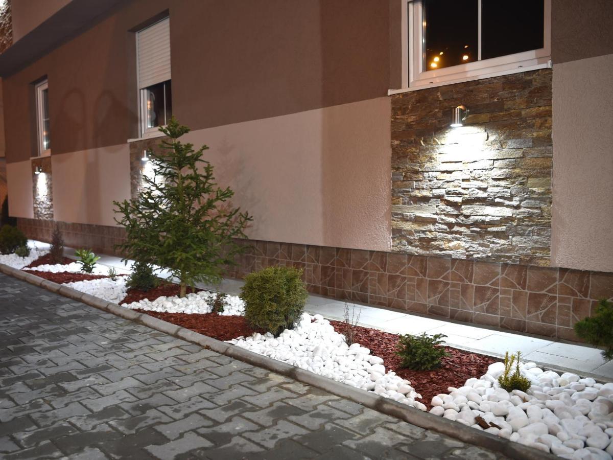 Olimp Motel Kraljevo Exterior foto